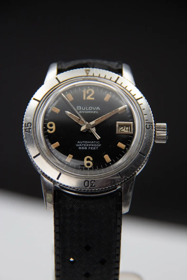 Bulova Snorkel 666 — montre de luxe d'occasion