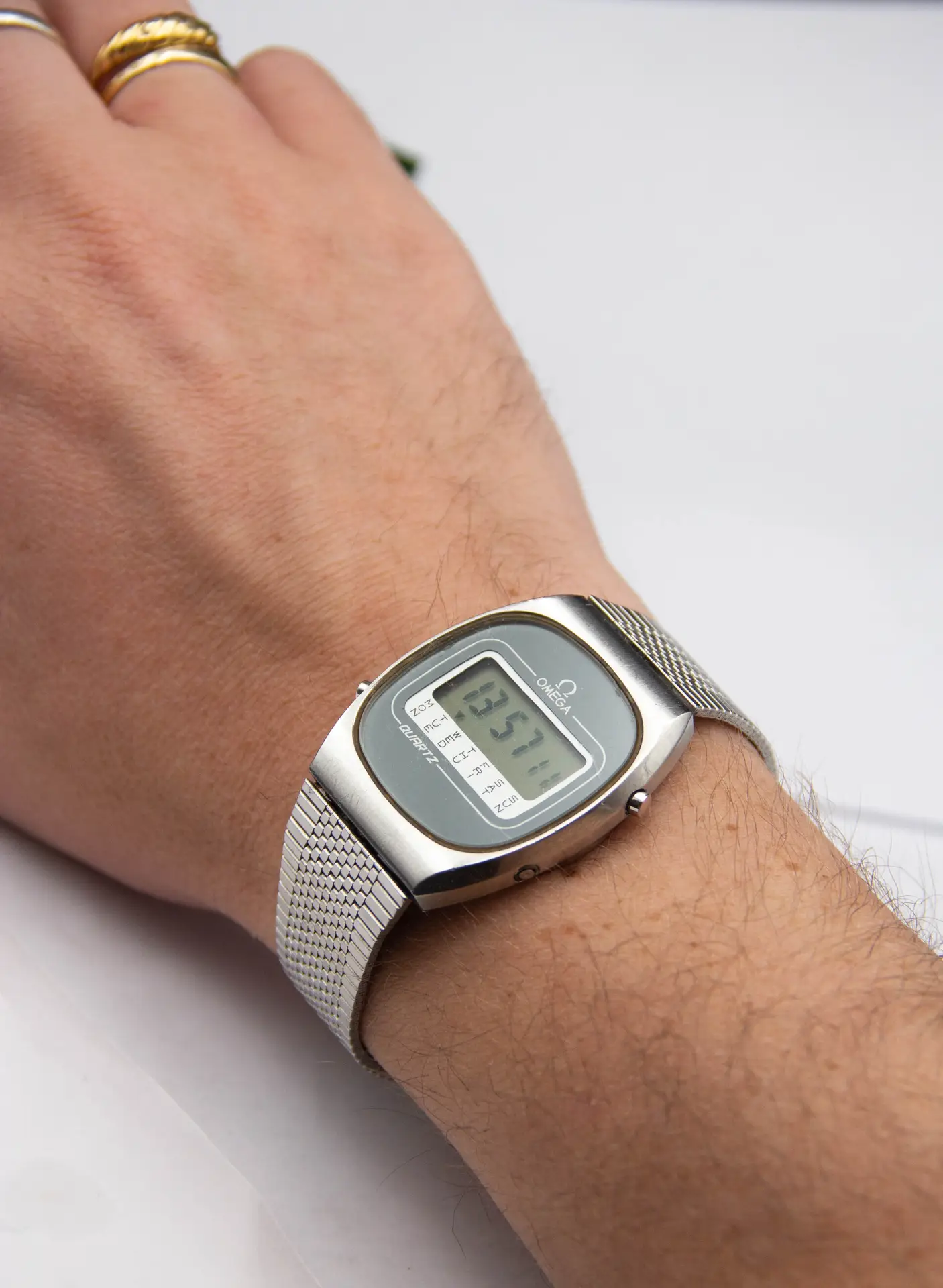 Omega Digital LCD