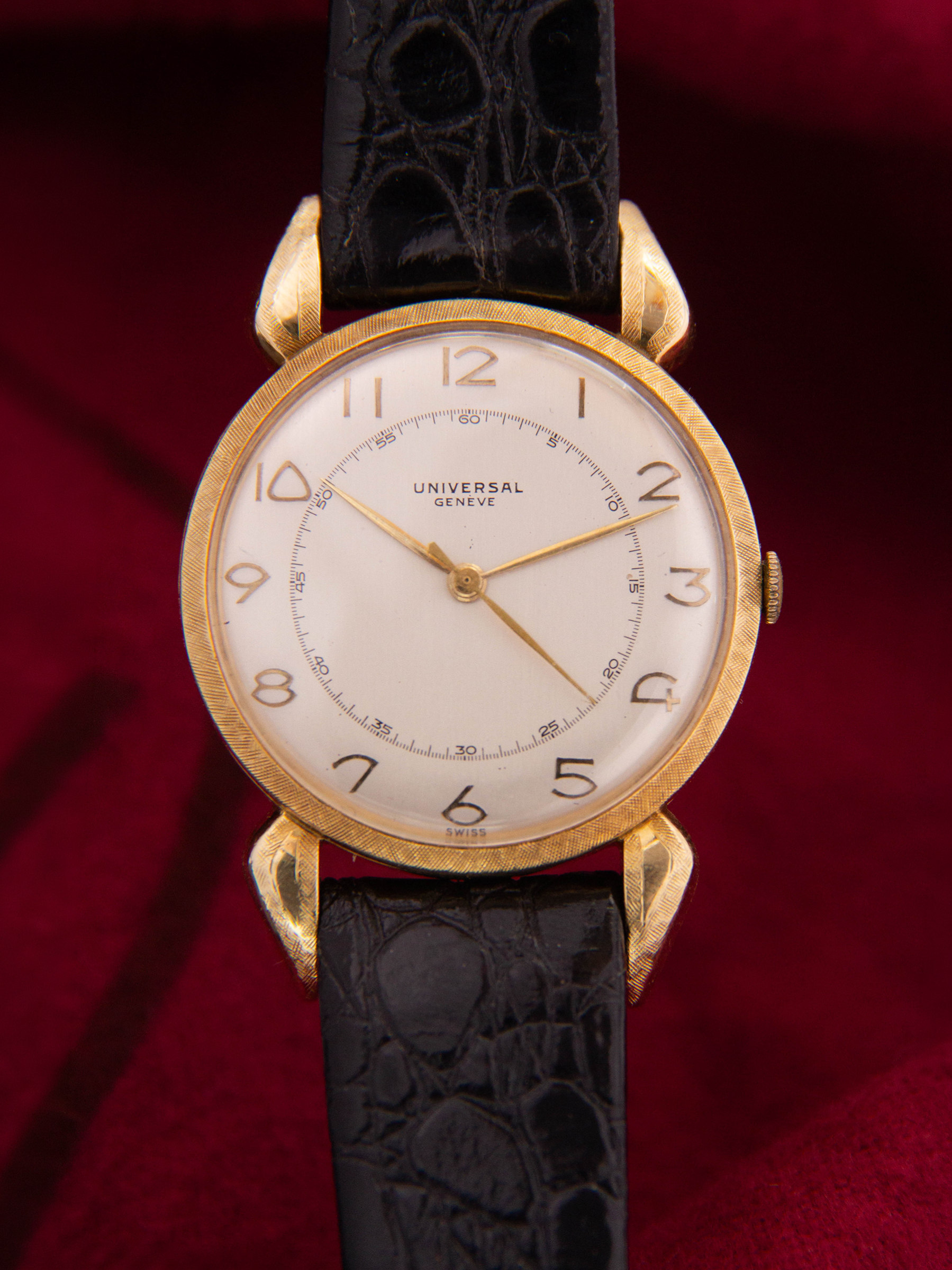 Universal Genève Florentine « Fancy Lugs » — montre de luxe d'occasion