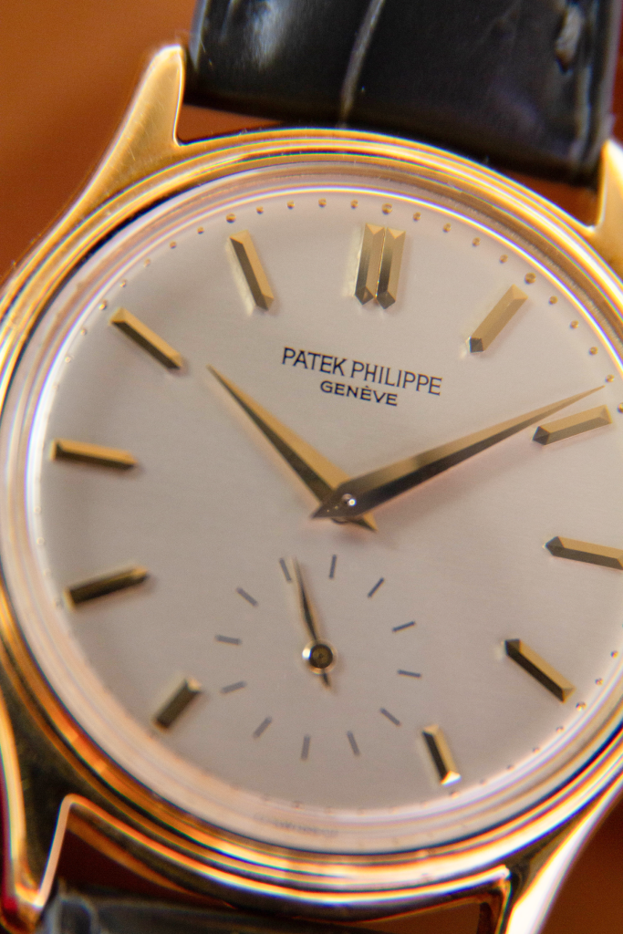 Patek Philippe Calatrava Ref. 3923 — montre de luxe d'occasion, vue 3