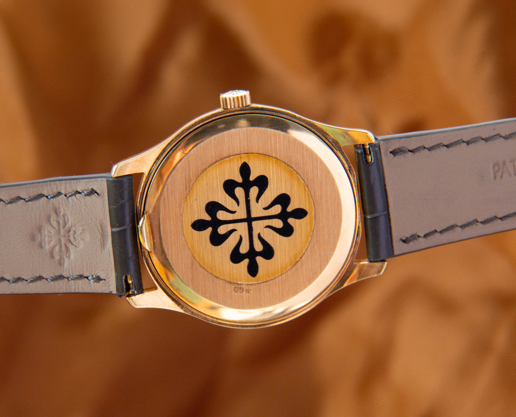 Patek Philippe Calatrava Ref. 3923 — montre de luxe d'occasion, vue 9