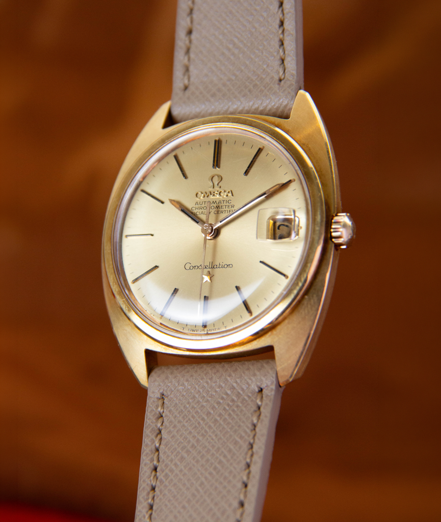 Omega Constellation C-Shape 18kt Gold NOS Condition — montre de luxe d'occasion, vue 7