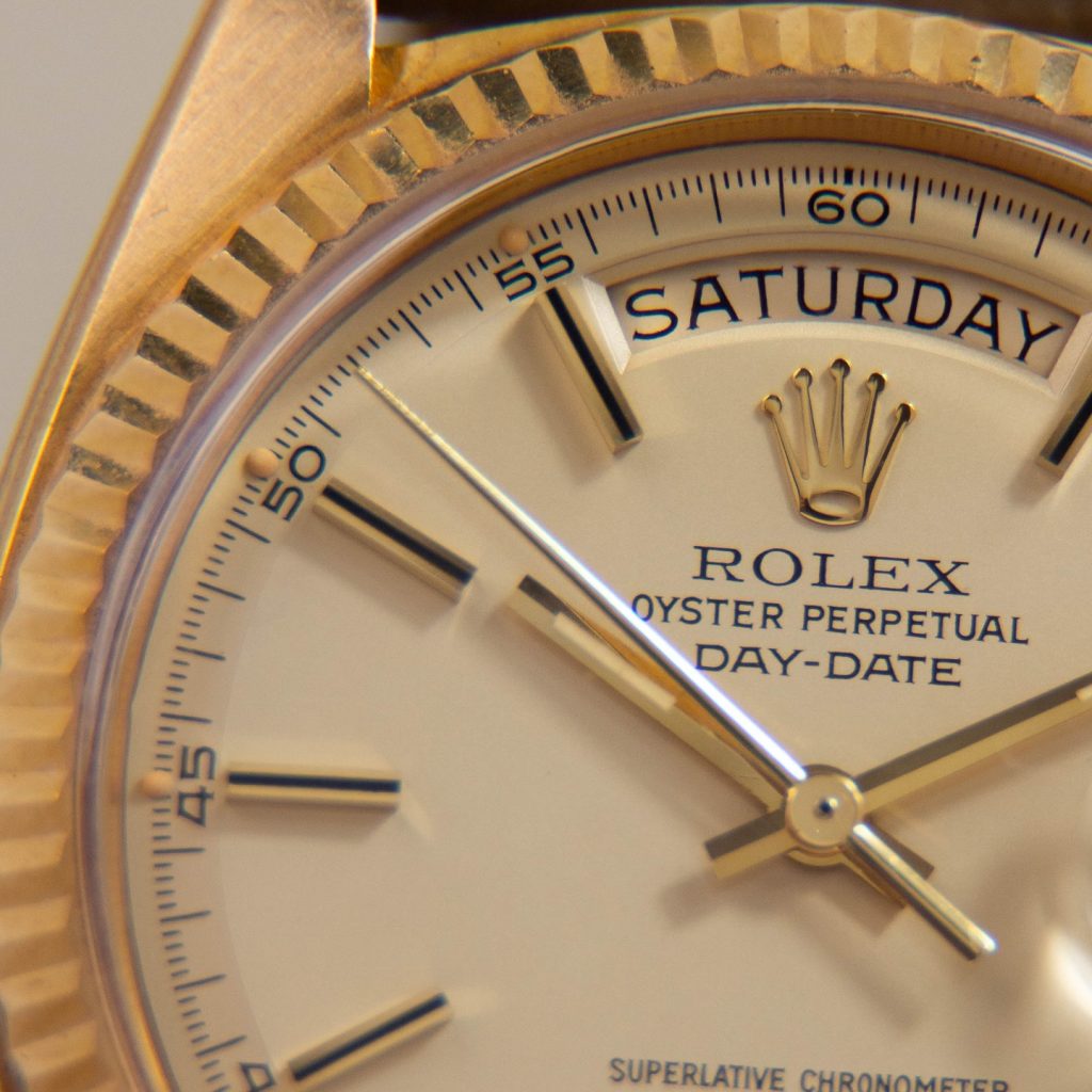 Instagram post from heure.miroir.watches. This post is in position 1.