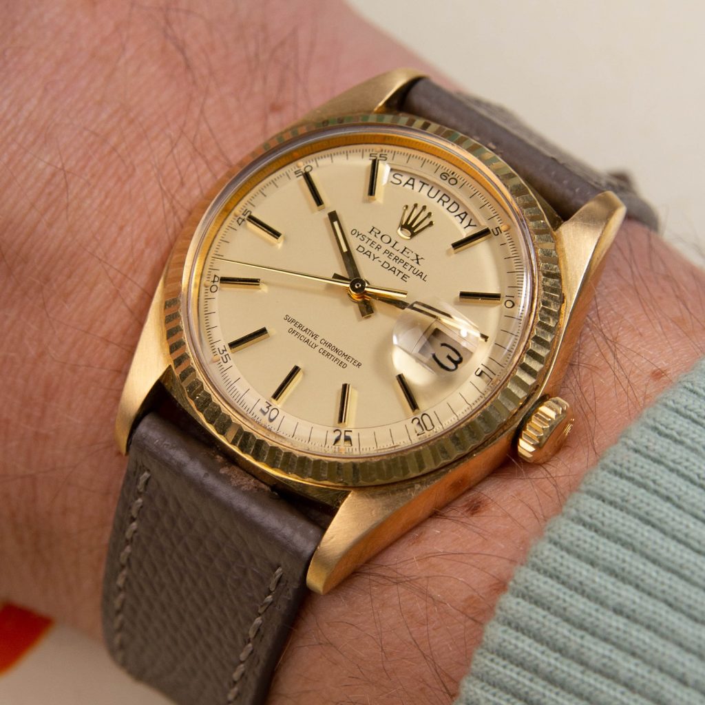 Instagram post from heure.miroir.watches. This post is in position 6.